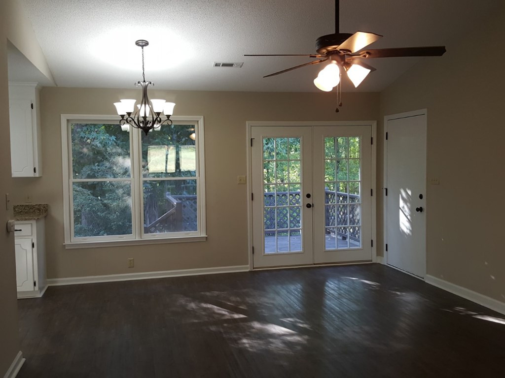 409 Pascal Drive Greenwood, SC 29649 - Photo 2 of 20