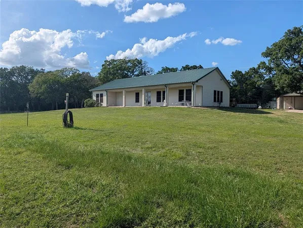 $978,000 | 21855 South Farm To Market 148, Kemp, TX 75143