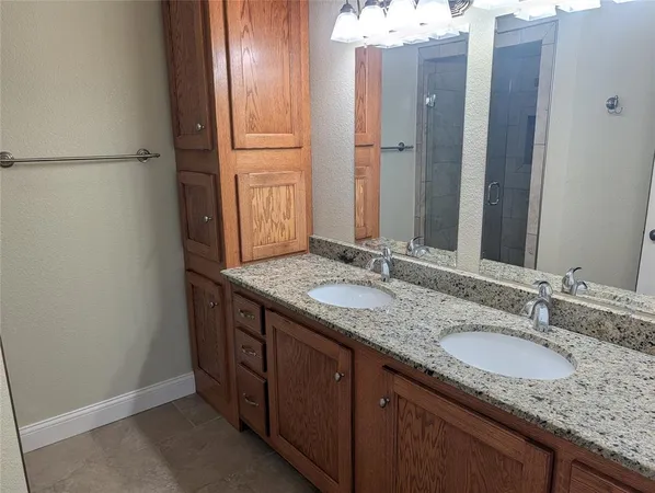 $978,000 | 21855 South Farm To Market 148, Kemp, TX 75143