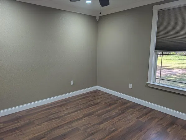 $978,000 | 21855 South Farm To Market 148, Kemp, TX 75143