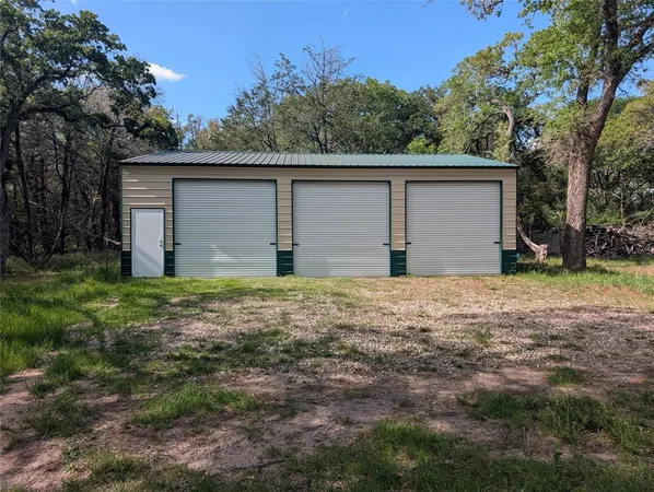 $978,000 | 21855 South Farm To Market 148, Kemp, TX 75143