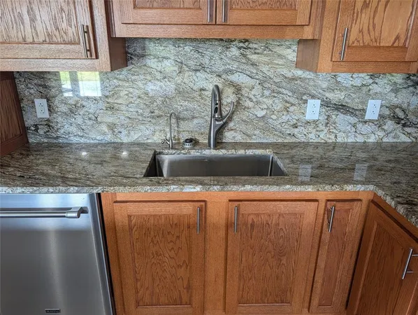 $978,000 | 21855 South Farm To Market 148, Kemp, TX 75143