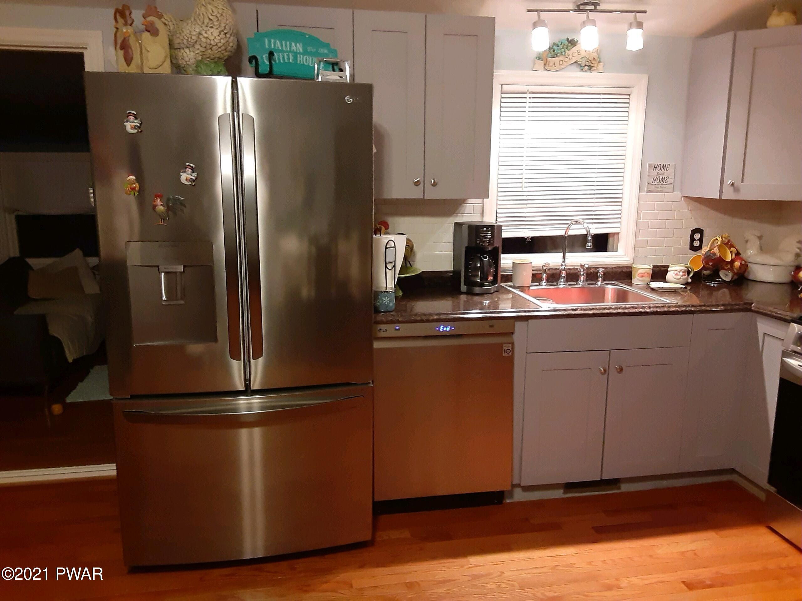 124 Spruce Drive Dingmans Ferry, PA 18328 - Photo 5 of 26 output_image1638578152243