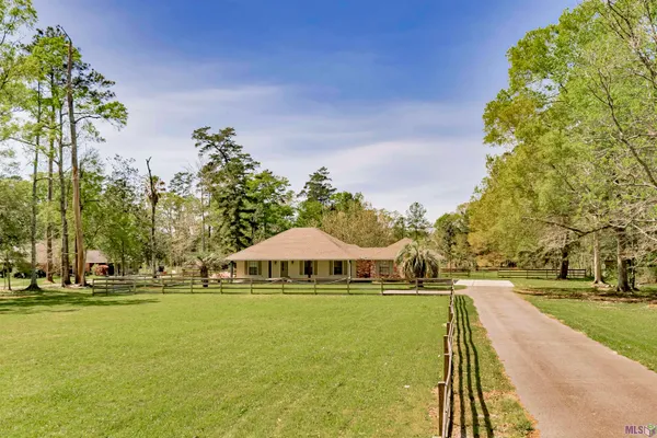 $305,000 | 28675 Red Oak Drive, Walker, LA 70785