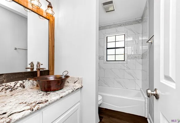 $305,000 | 28675 Red Oak Drive, Walker, LA 70785