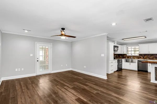 $305,000 | 28675 Red Oak Drive, Walker, LA 70785