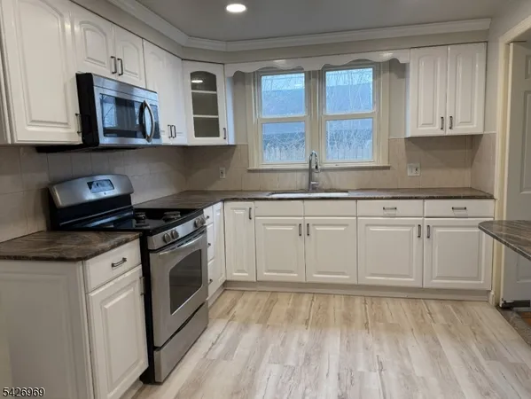 $4,000 | 271 Fuller Terrace, Orange, NJ 07050