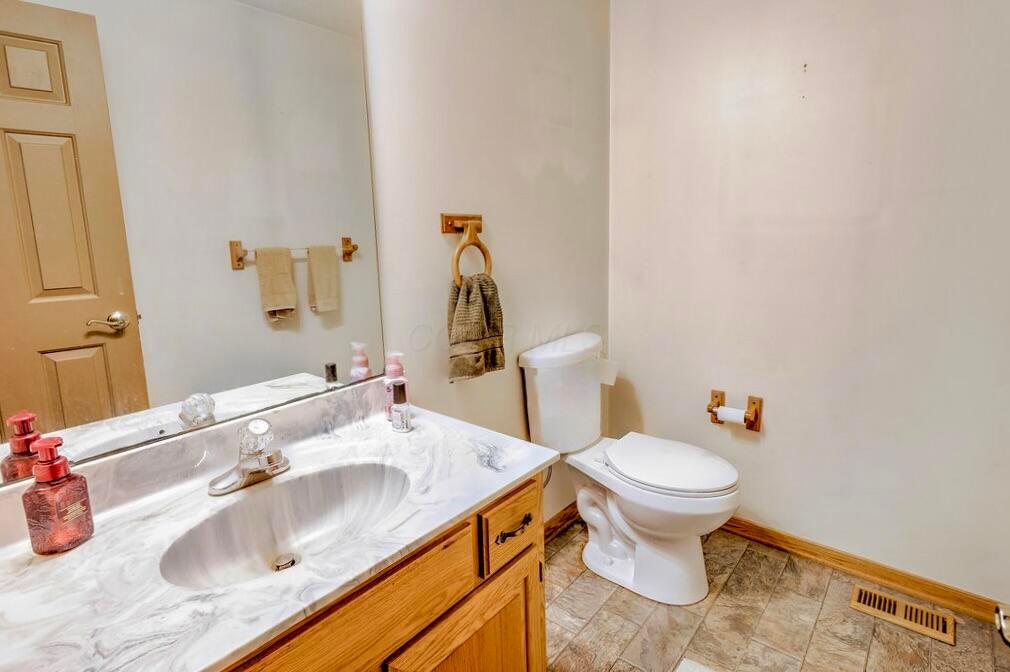 8381 Horn Road Gambier, OH 43022 - Photo 24 of 36 1-13