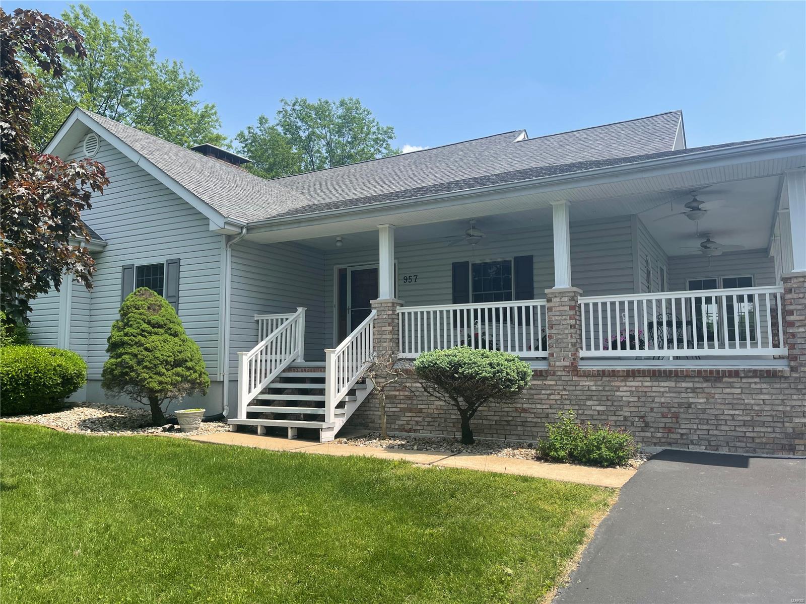 957 Forder Road St. Louis, MO 63129 - Photo 1 of 4 Gallery Image 1