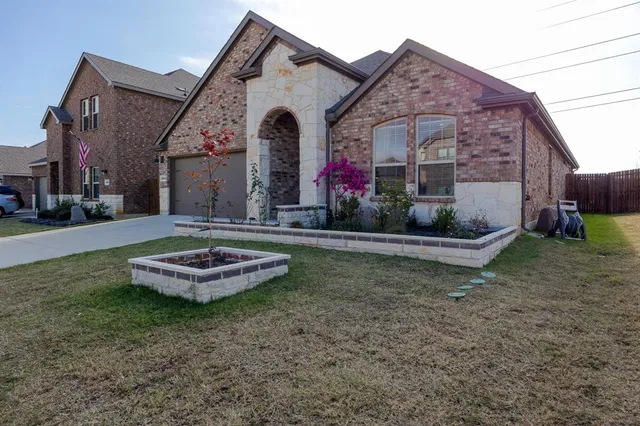 $2,595 | 3229 Trails End Road, Aubrey, TX 76227