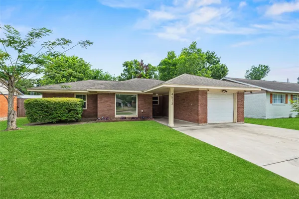 $2,750 | 4513 West 43rd Street, Houston, TX 77092