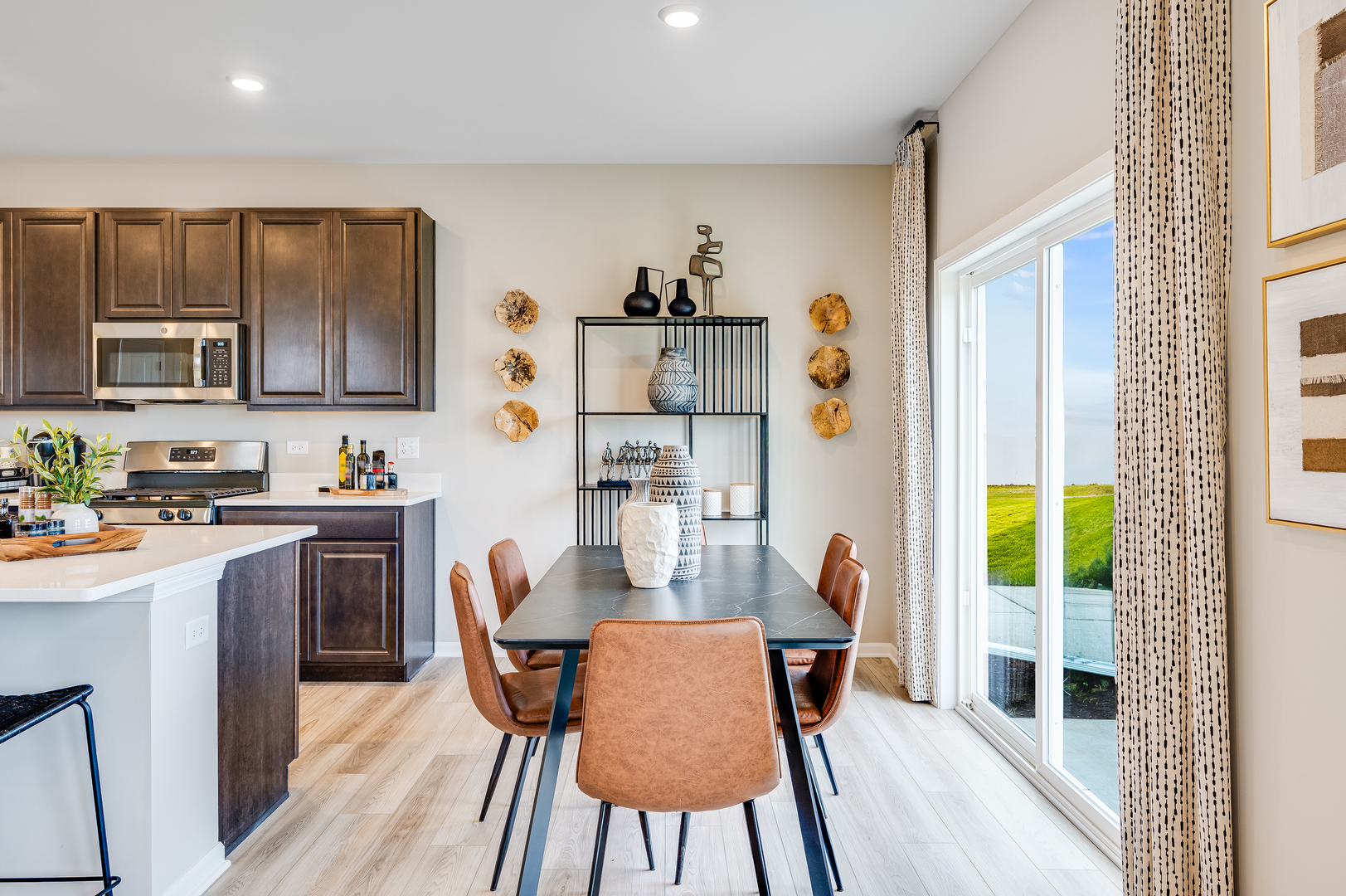 281 Red Oak Circle Volo, IL 60020 - Photo 10 of 21