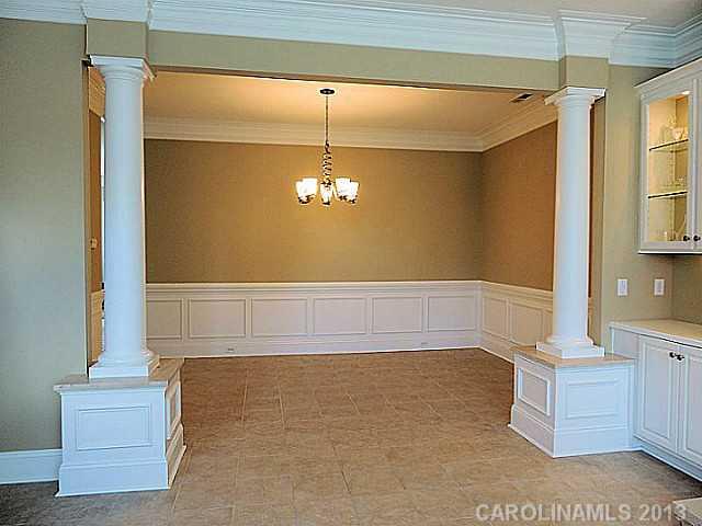 6367 Wakehurst Road Charlotte, NC 28226 - Photo 4 of 16