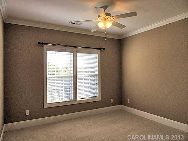 6367 Wakehurst Road Charlotte, NC 28226 - Photo 9 of 16