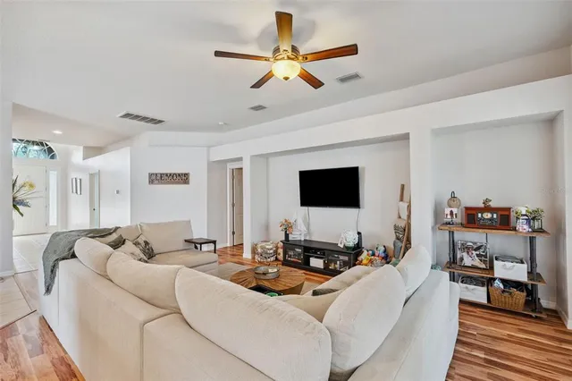 $478,000 | 4641 Rolling Green Drive, Wesley Chapel, FL 33543