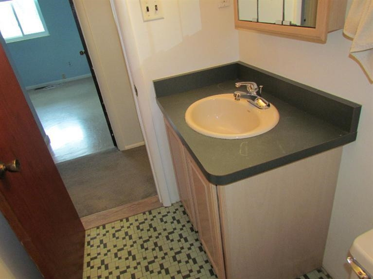 25735 Code Road Southfield, MI 48033 - Photo 4 of 10 Photo 4