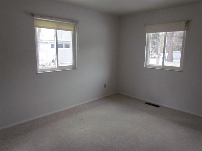 25735 Code Road Southfield, MI 48033 - Photo 7 of 10 Photo 7