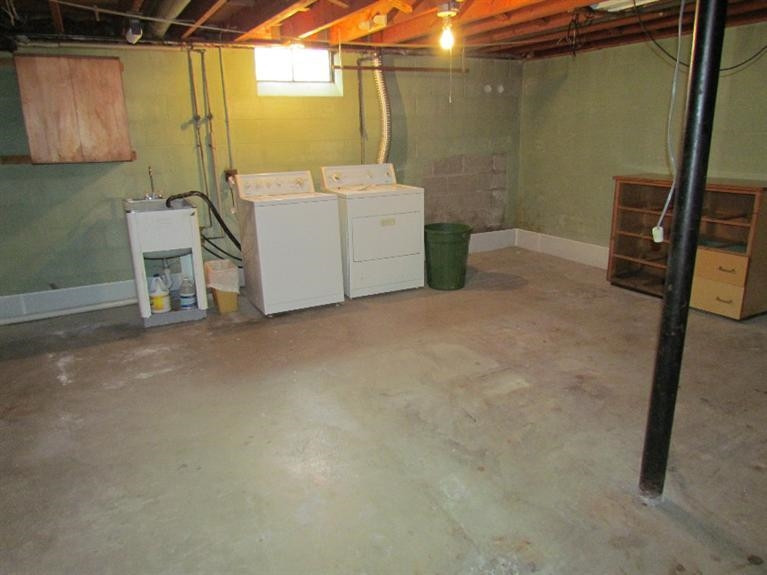 25735 Code Road Southfield, MI 48033 - Photo 8 of 10 Photo 8