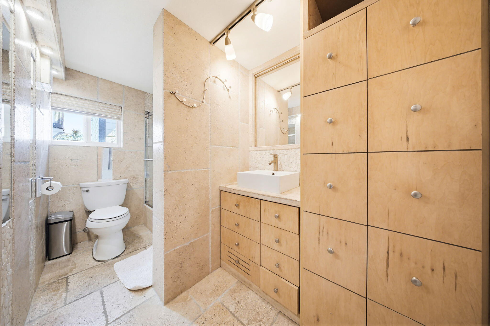 1230 5th Street Key West, FL 33040 - Photo 56 of 63 Downstairs En Suite Full Bath
