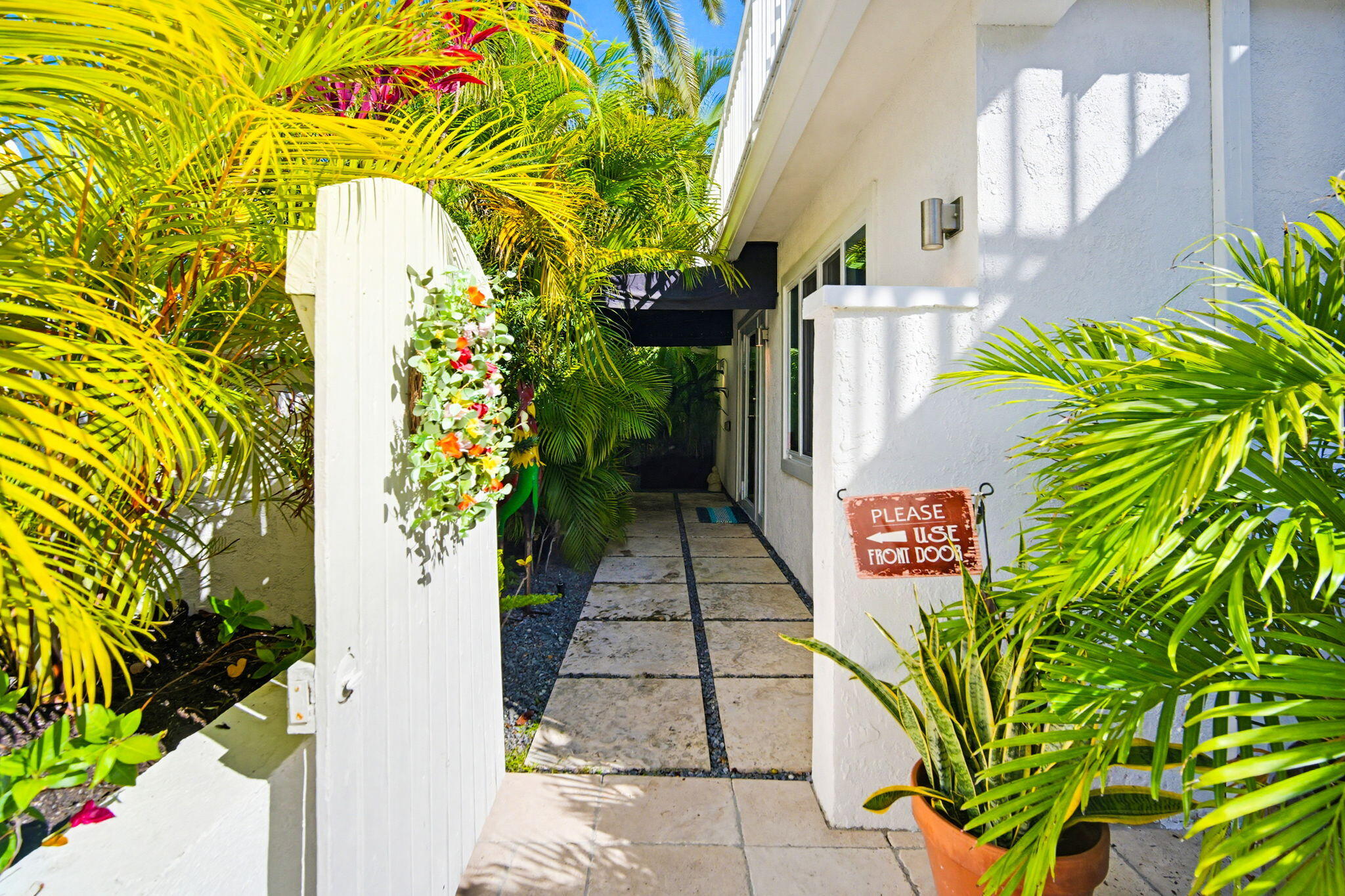 1230 5th Street Key West, FL 33040 - Photo 7 of 63 Pathway to Main House Front Door