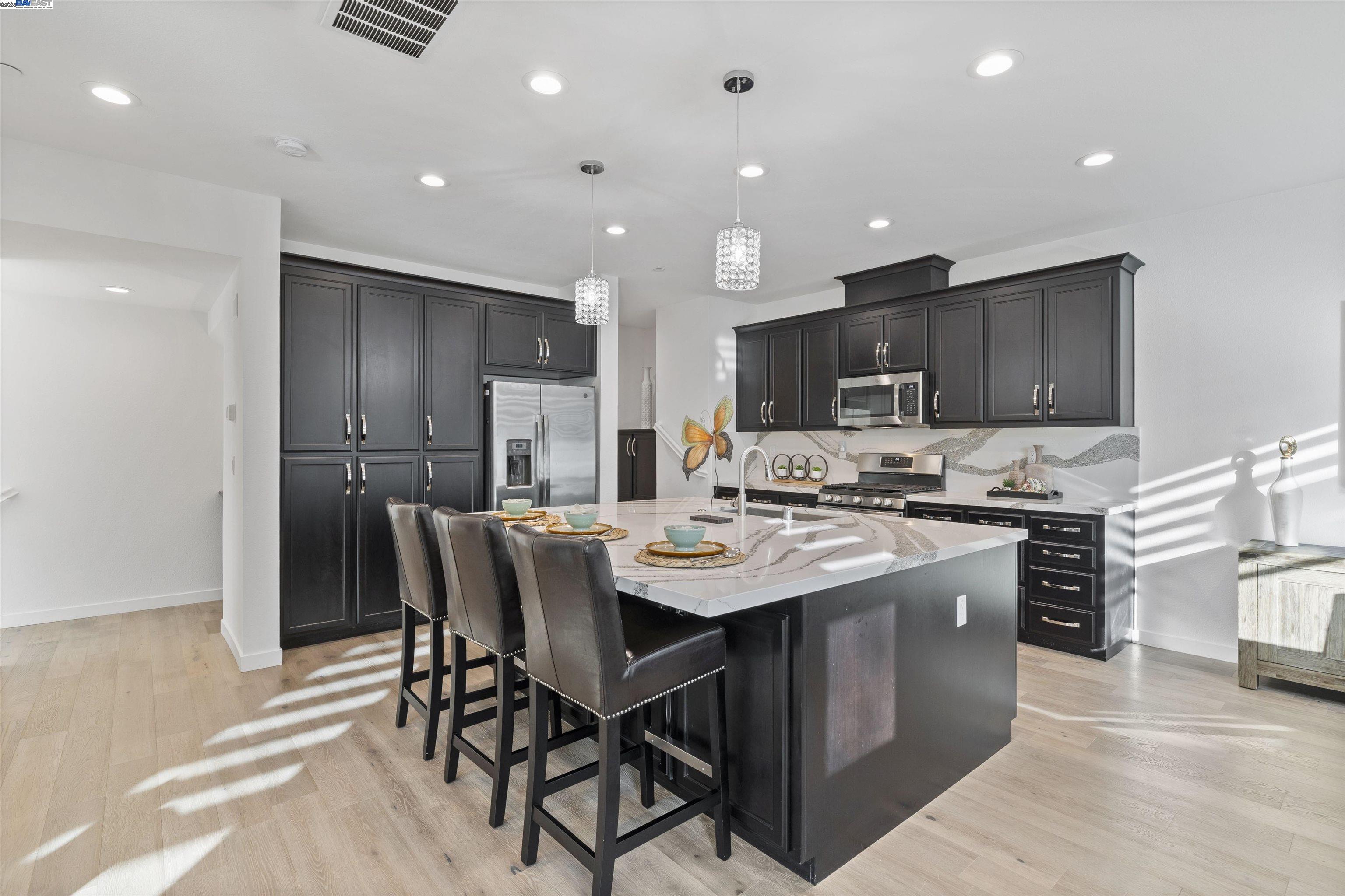 5971 Cannon Road Dublin, CA 94568 - Photo 15 of 50