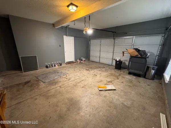 $320,000 | 593 Classic Drive North, Hernando, MS 38632