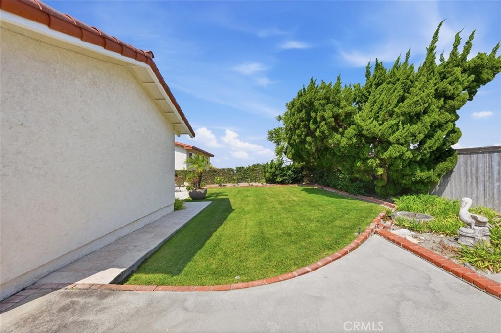 6709 Verde Ridge Road Rancho Palos Verdes, CA 90275 - Photo 54 of 58 Grassy yard