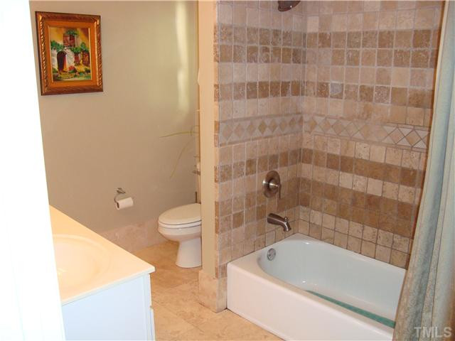 4405 Sandbridge Court Raleigh, NC 27612 - Photo 19 of 24 Photo 19