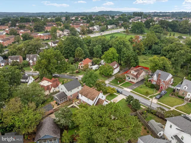 an aerial view of multiple house