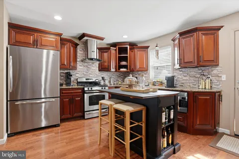 $569,900 | 2114 Montrose Street, Philadelphia, PA 19146