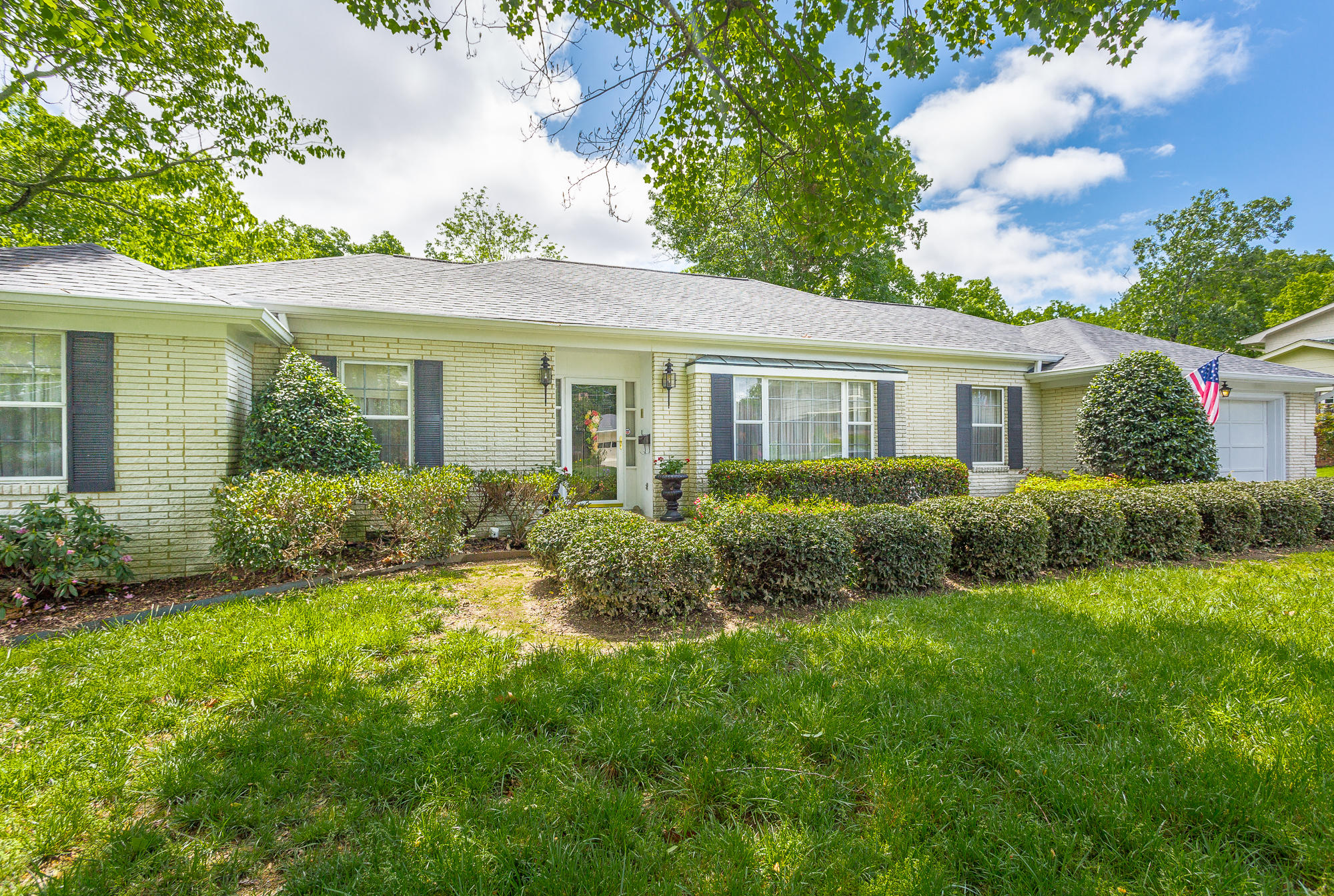 614 Timber Ridge Drive Hixson, TN 37343 - Photo 4 of 69 614 Timber Ridge Dr. HD-61
