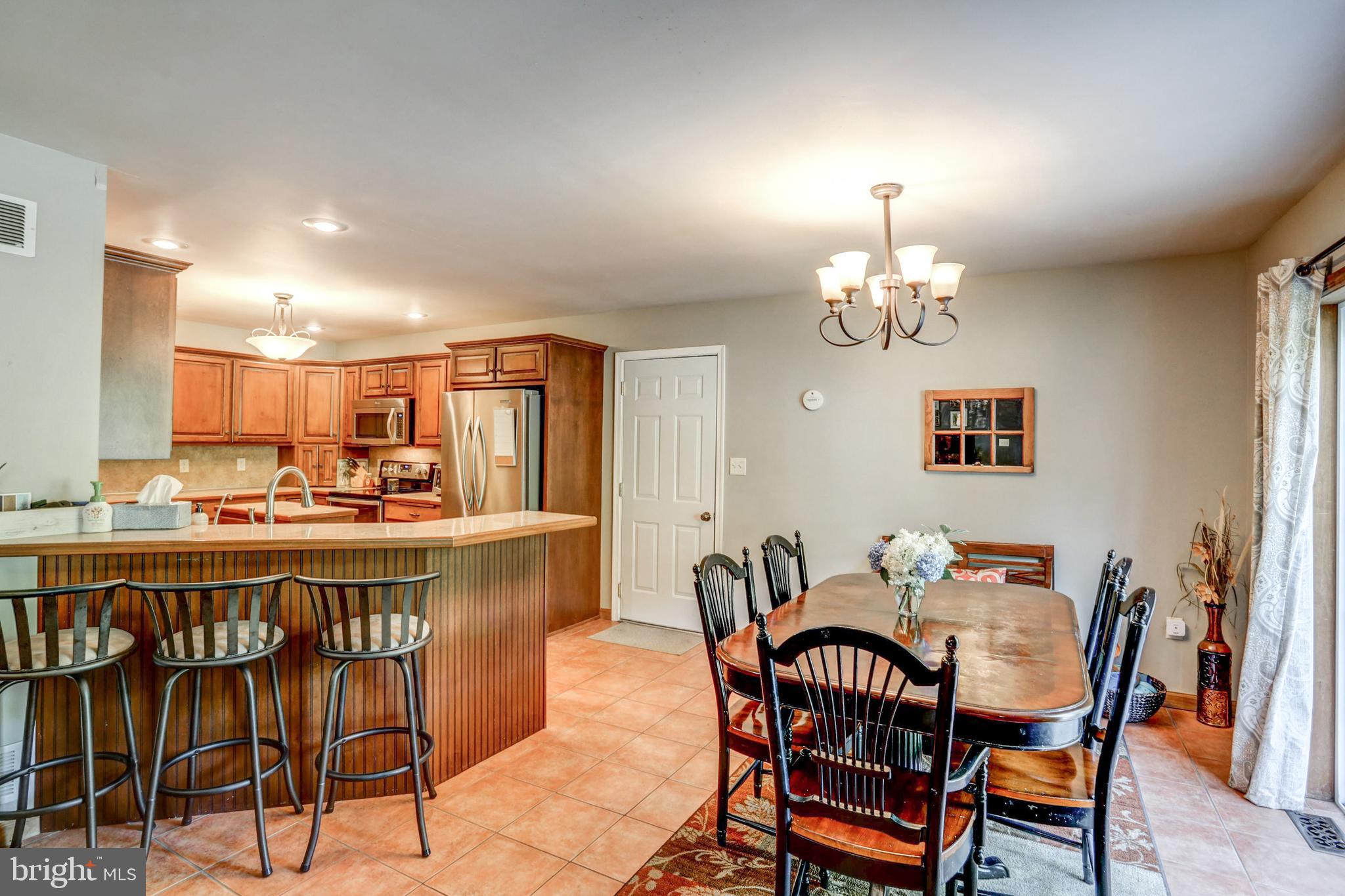 180 Bran Road Sinking Spring, PA 19608 - Photo 26 of 54 Dining Area