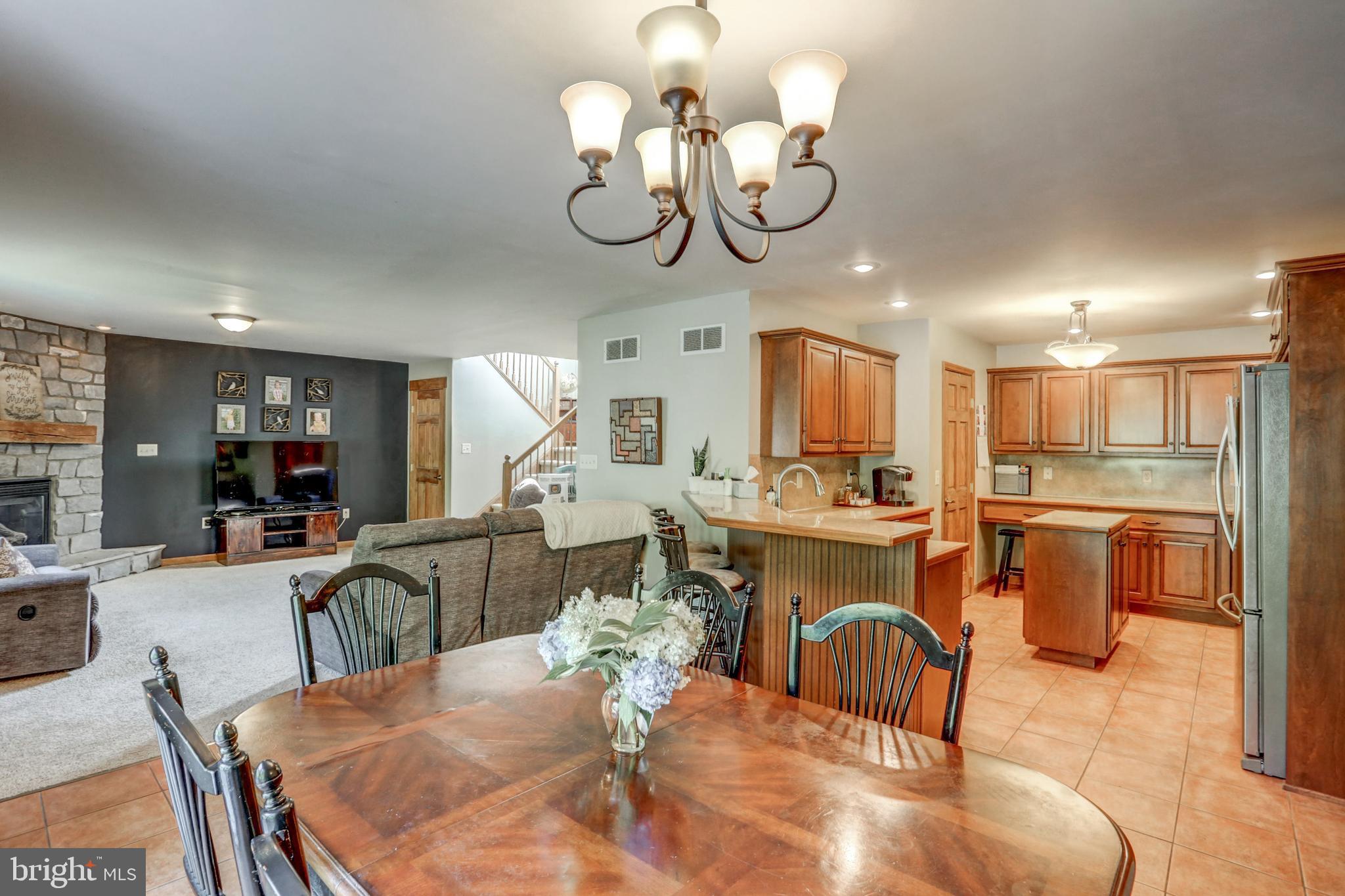 180 Bran Road Sinking Spring, PA 19608 - Photo 28 of 54 Dining Area