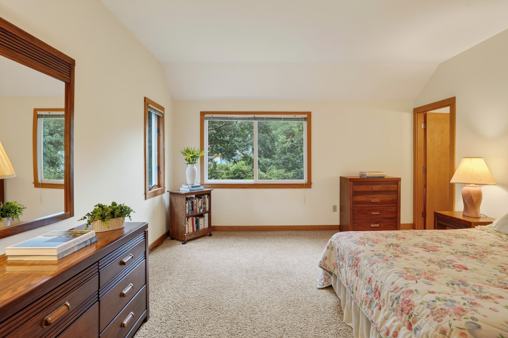 20 Hidden Cove Road Oak Bluffs, MA 02557 - Photo 32 of 45 Gallery Image 32