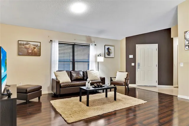 $2,400 | 232 Reserve Drive, Davenport, FL 33896