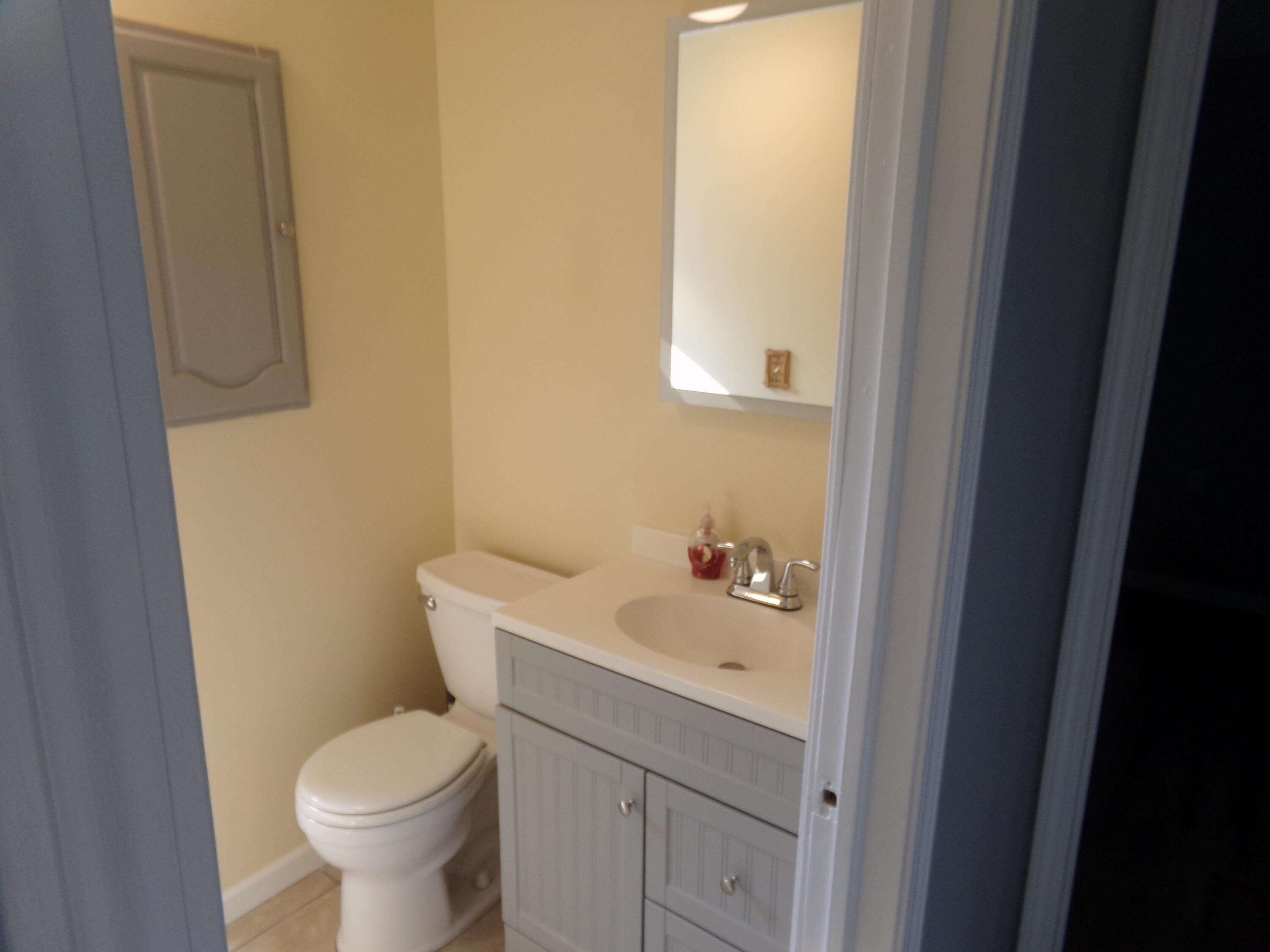 2005 Hemlock Road Quincy, MI 49082 - Photo 18 of 26 100_1633