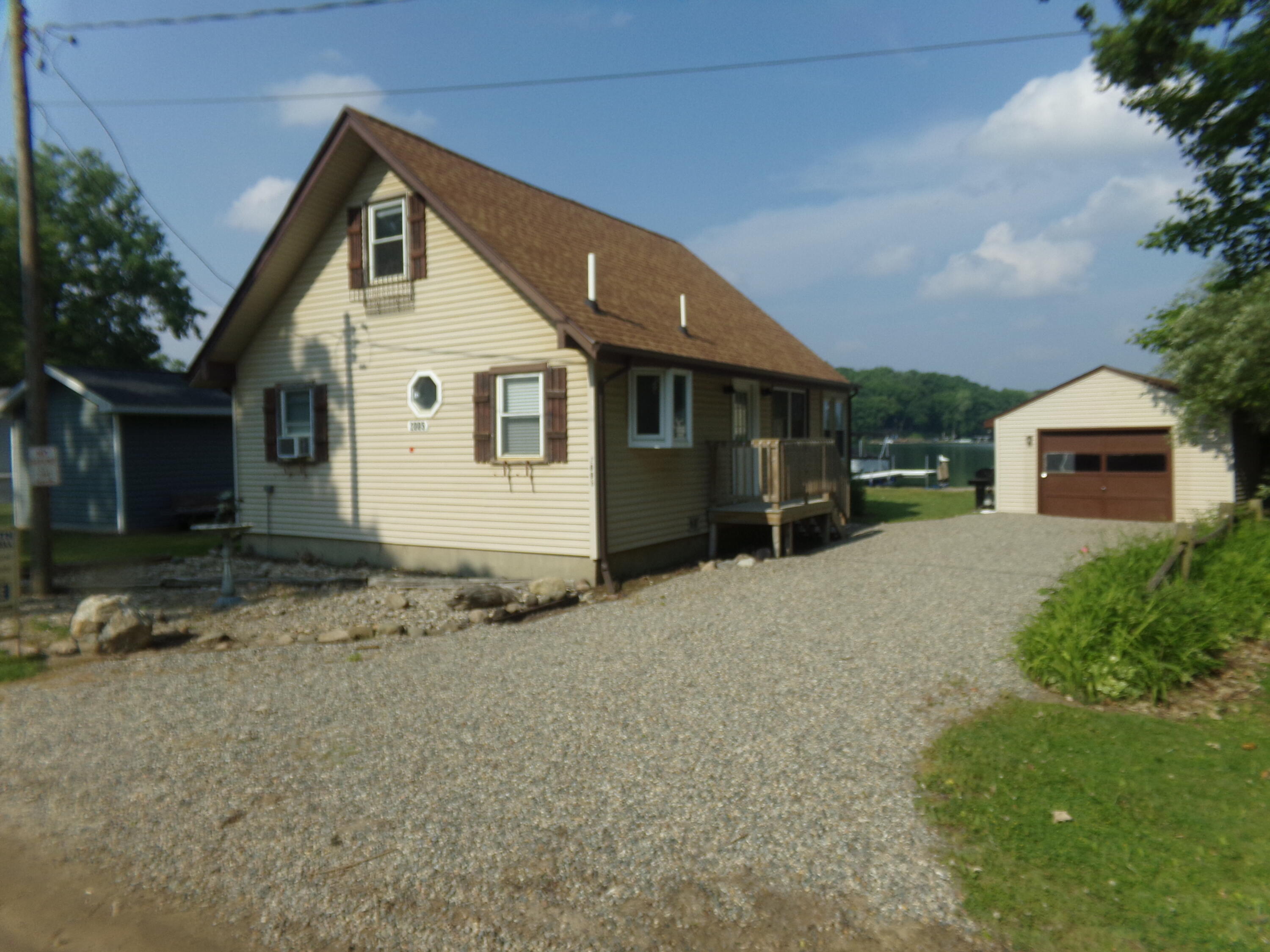 2005 Hemlock Road Quincy, MI 49082 - Photo 3 of 26 100_1620