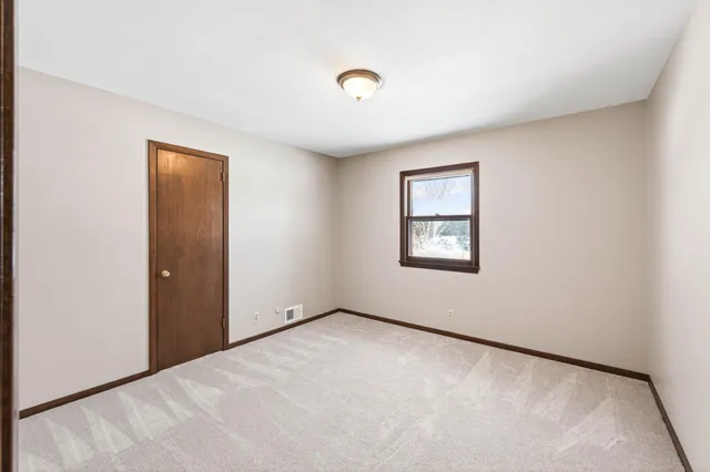 $339,900 | 6381 Rath Drive, Woodbury, MN 55125