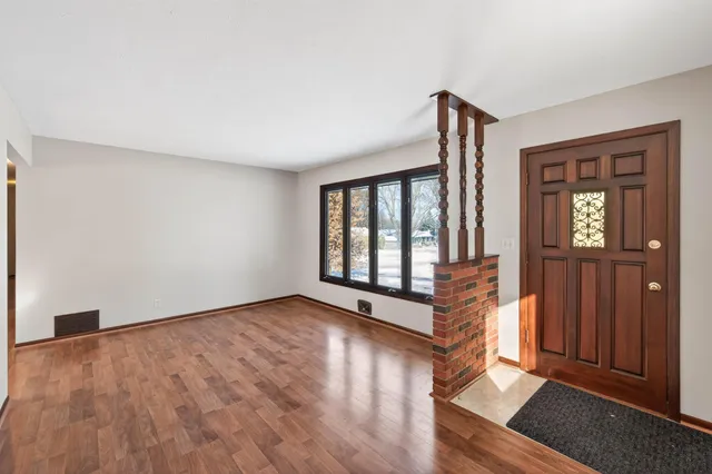 $339,900 | 6381 Rath Drive, Woodbury, MN 55125