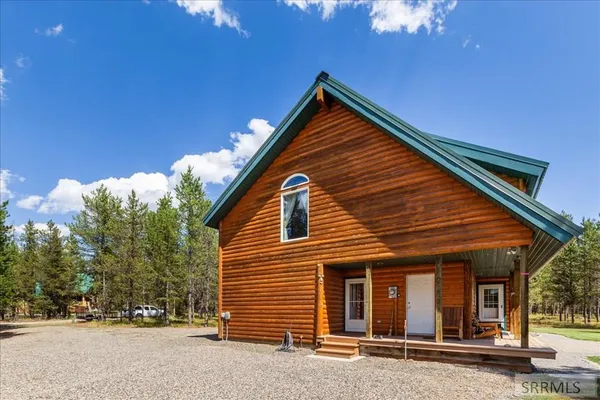 $850,000 | 3804 Whispering Pine Dr Island Park, Island Park, ID 83429