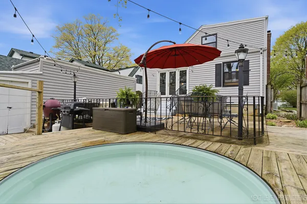 $414,900 | 923 South Avenue, St. Charles, IL 60174