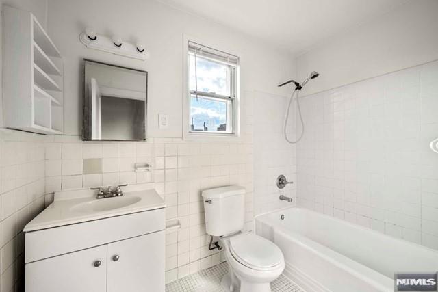 218 Closter Dock Road, Unit 1 Closter, NJ 07624 - Photo 9 of 16