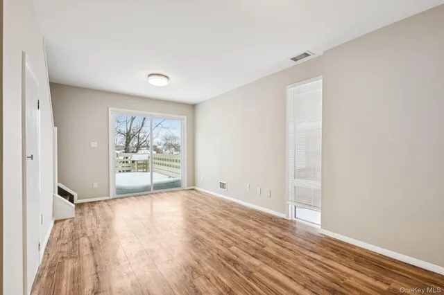 $3,950 | 60 Marwood Road North, Unit B, Port Washington, NY 11050