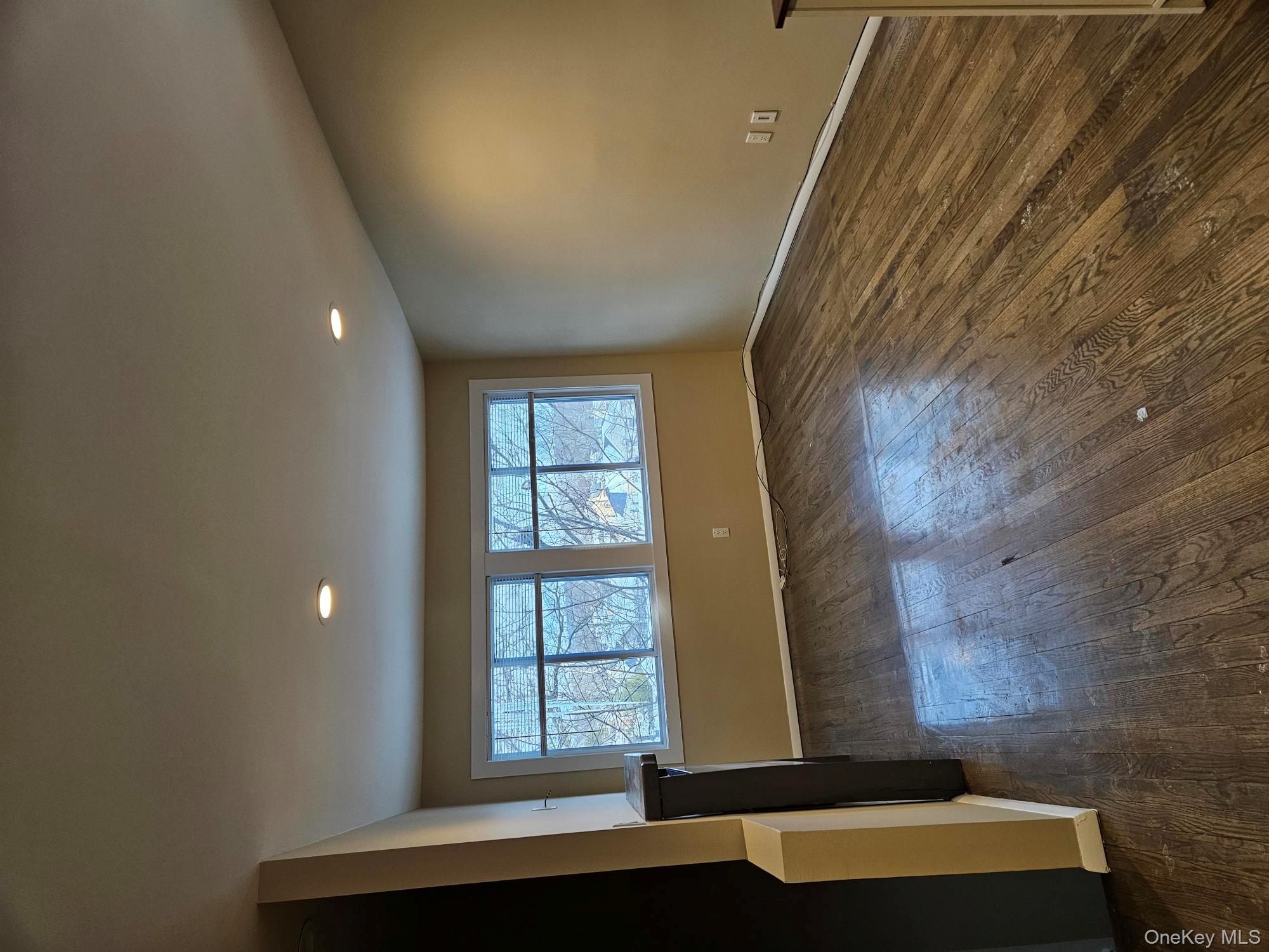 60 Marwood Road North, Unit B Port Washington, NY 11050 - Photo 4 of 17