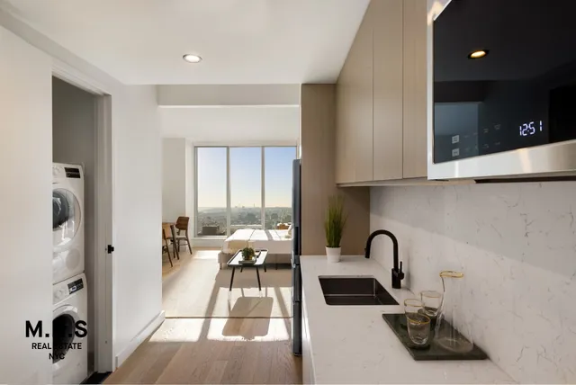 $2,646 | 540 Fulton Street, Unit 20E | Downtown Brooklyn