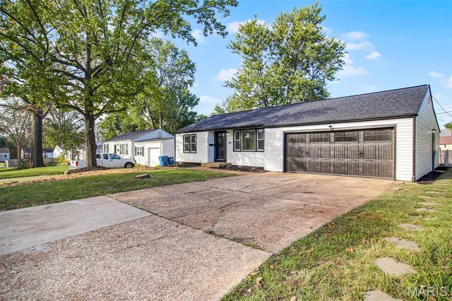 $264,990 | 8505 Ava Drive, Affton, MO 63123