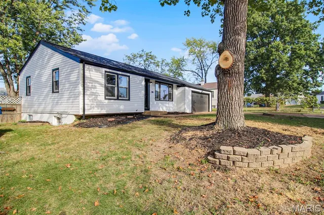 $264,990 | 8505 Ava Drive, Affton, MO 63123