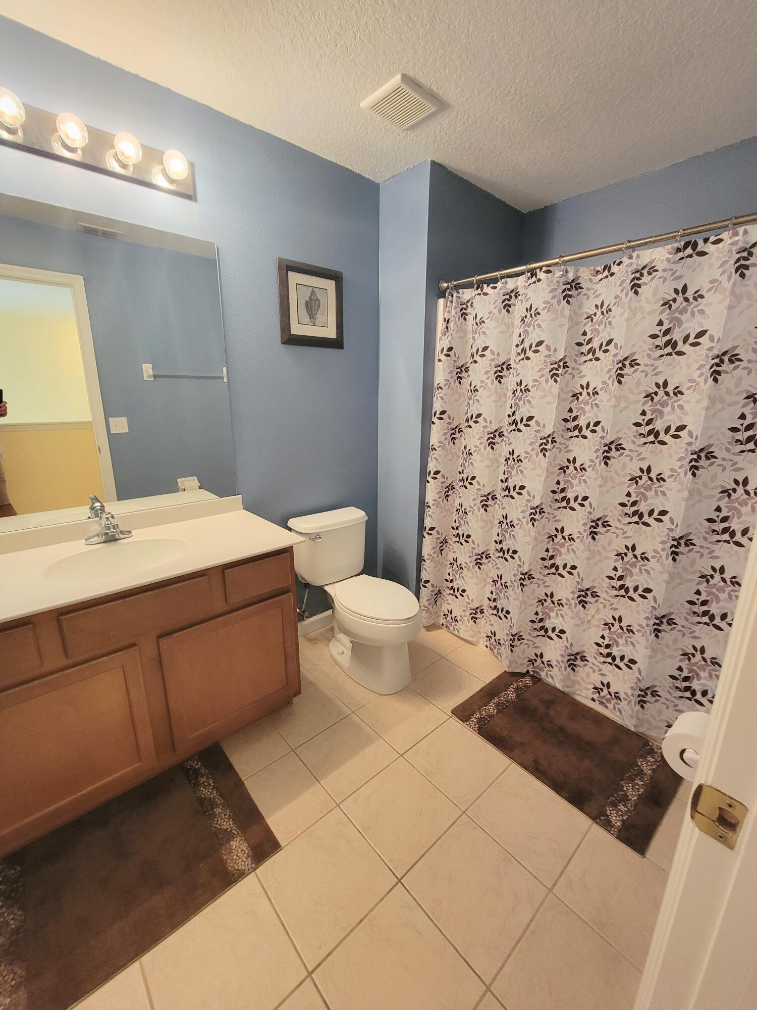 2775 Reston Street, Unit 101 Melbourne, FL 32935 - Photo 22 of 31 Reston bath 2
