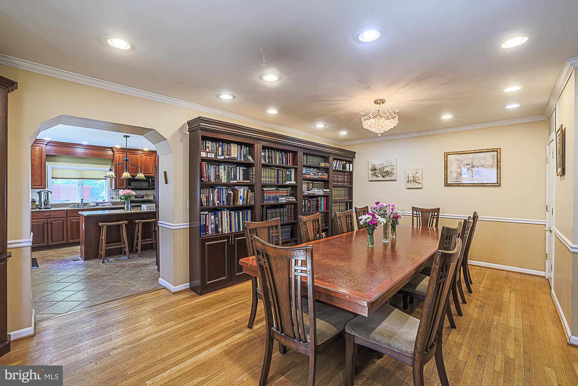 3910 Labyrinth Road Baltimore, MD 21215 - Photo 16 of 50