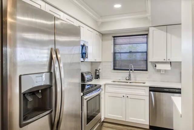 $2,000 | 18081 Southeast Country Club Drive, Unit 30299, Jupiter, FL 33469